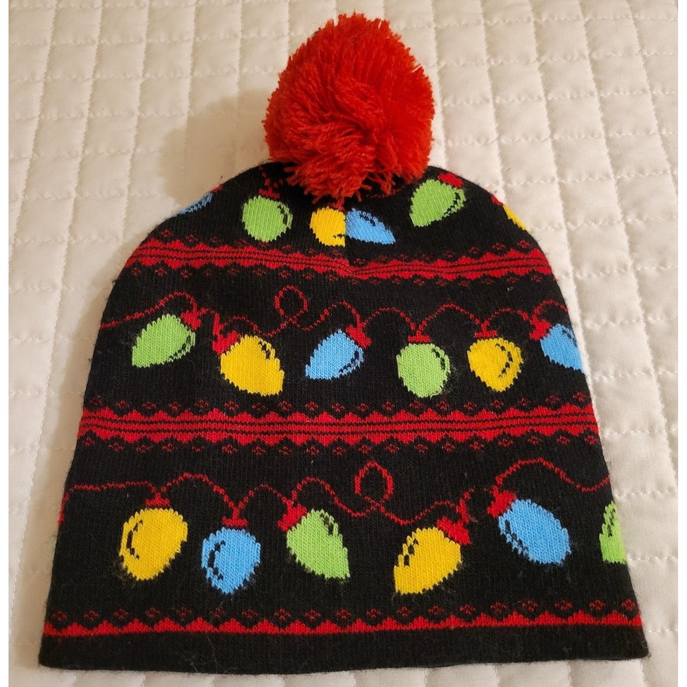 Lotsa LITES! Light-Up Holiday Pom Pom Winter Beanie Hat Christmas Festive Cute‎